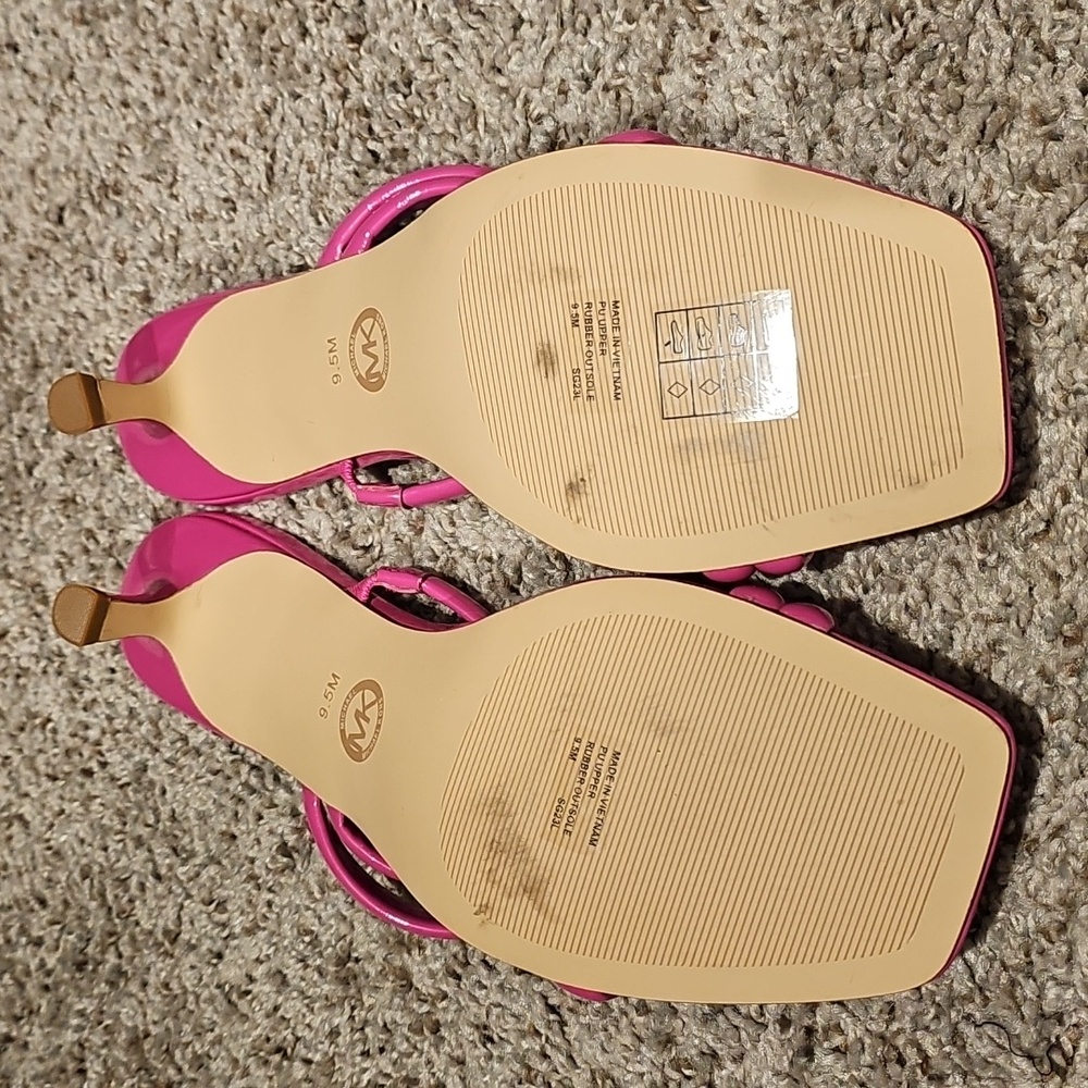 Michael Kors Celia Slip-On Slide Dress Sandals NWOT Size 9.5 - Picture 4 of 7